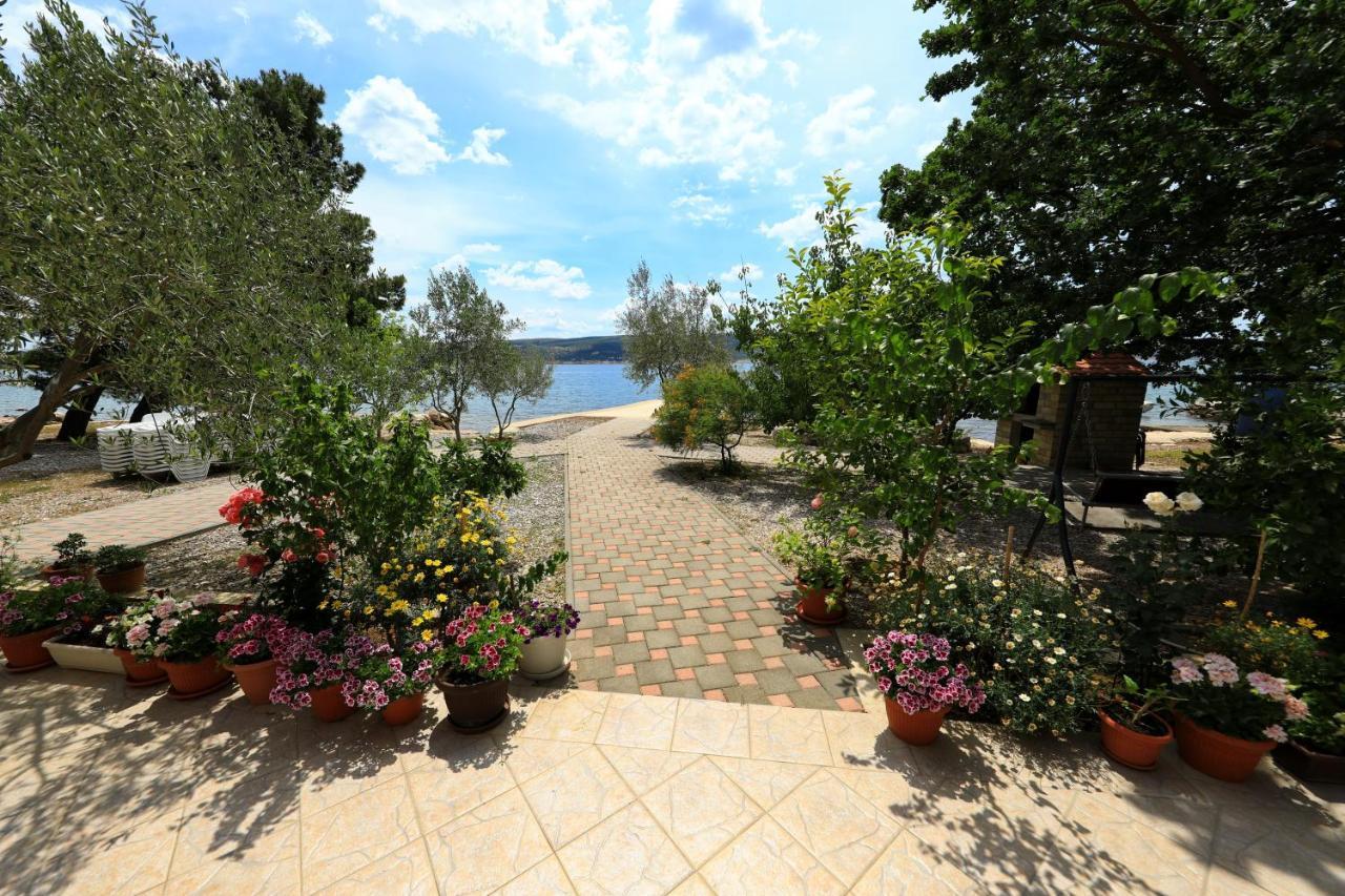 Villa Rajna Стариград-Пакленица Екстериор снимка