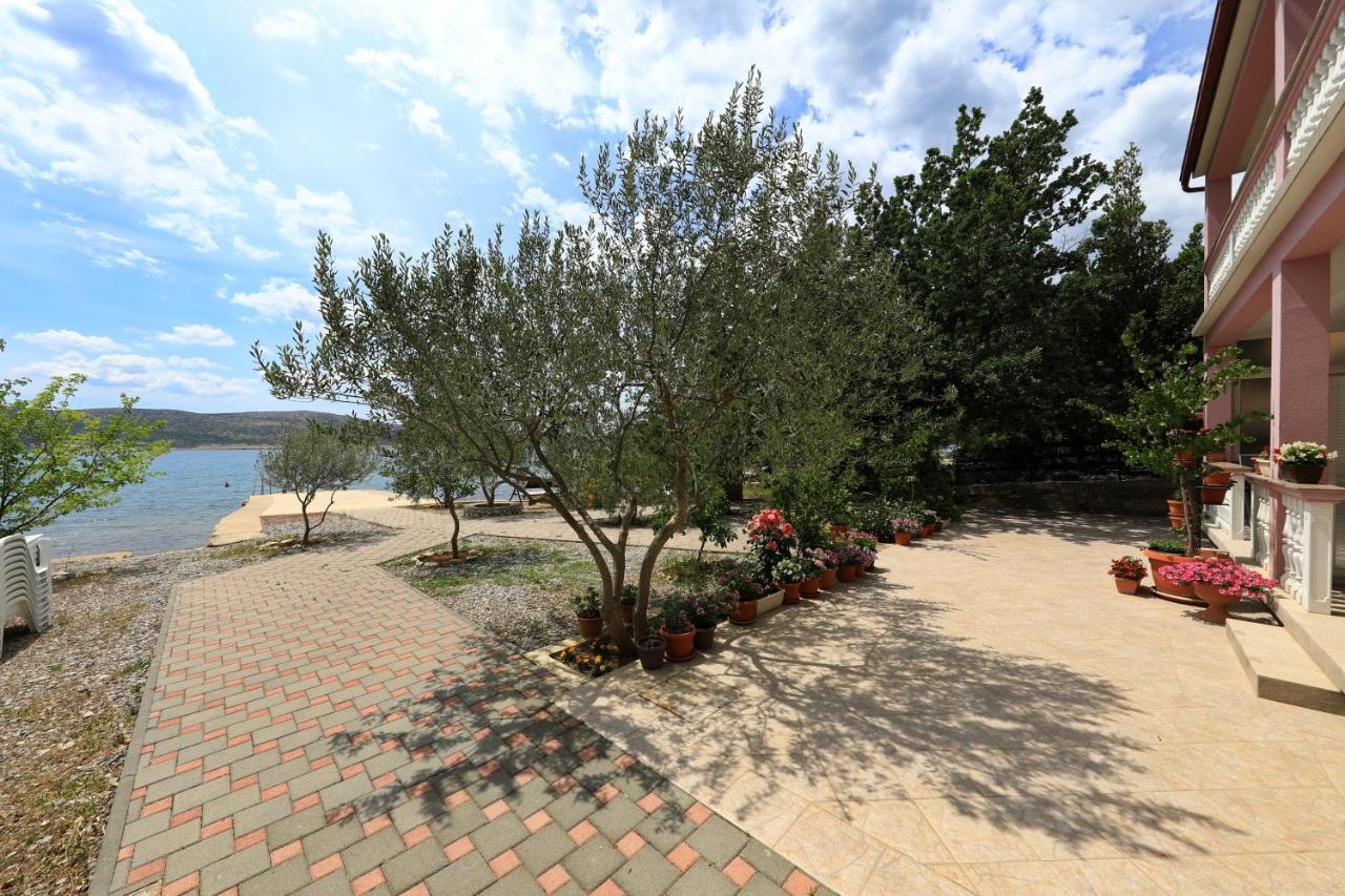 Villa Rajna Стариград-Пакленица Екстериор снимка